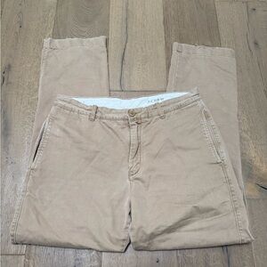 J Crew Men's Broken In Classic Fit Dark Tan Chinos in Size 34W 32L.